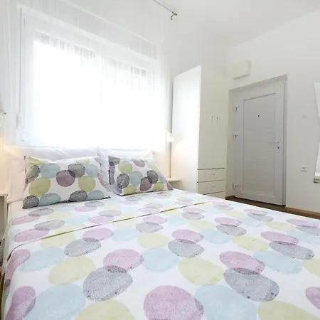 Apartment Old Town Stylish Andi Zadar